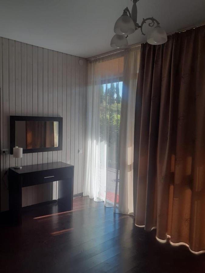 Гостевой Дом Фазенда Hotel Pizunda Bagian luar foto